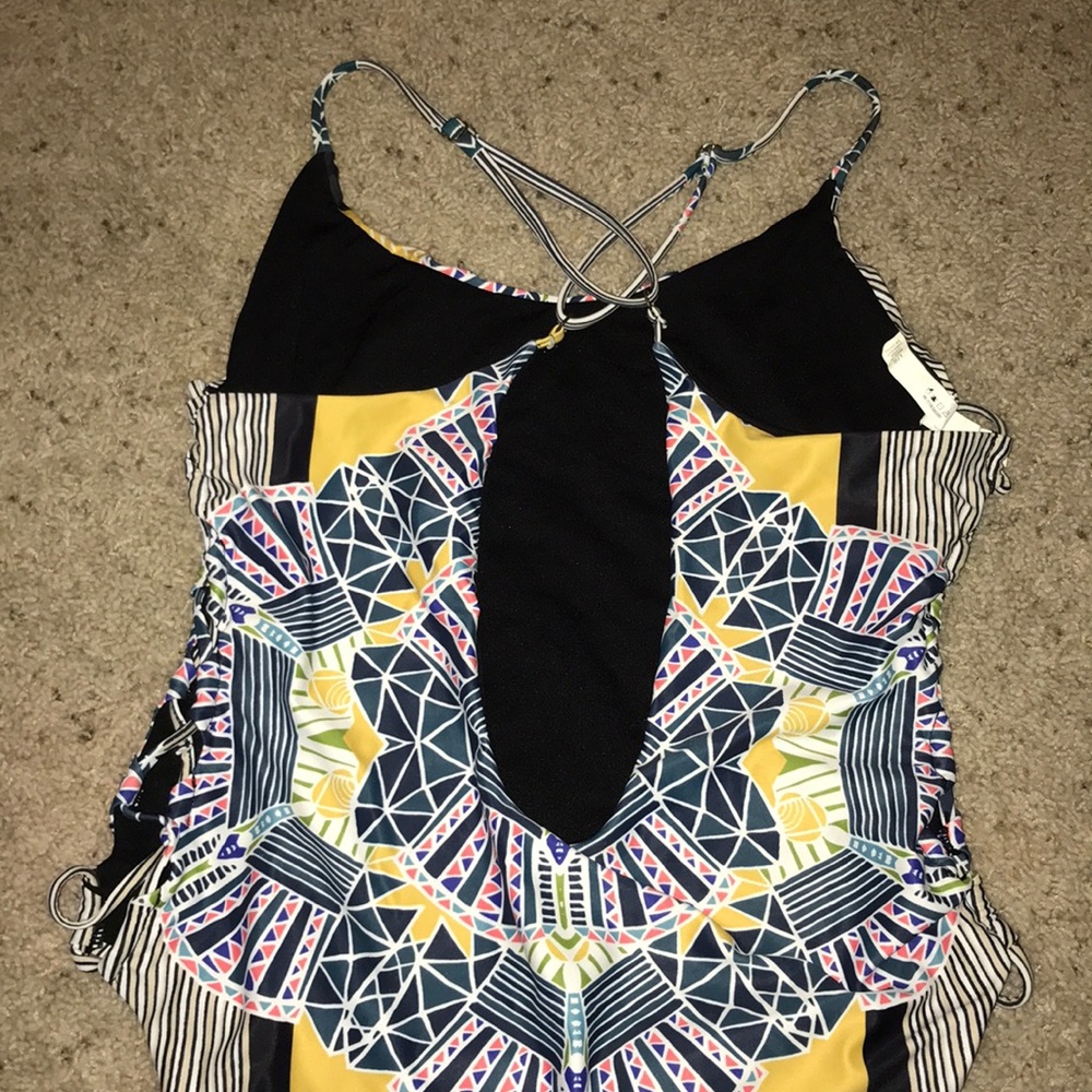 Super cute one piece! - Picture 2 of 2